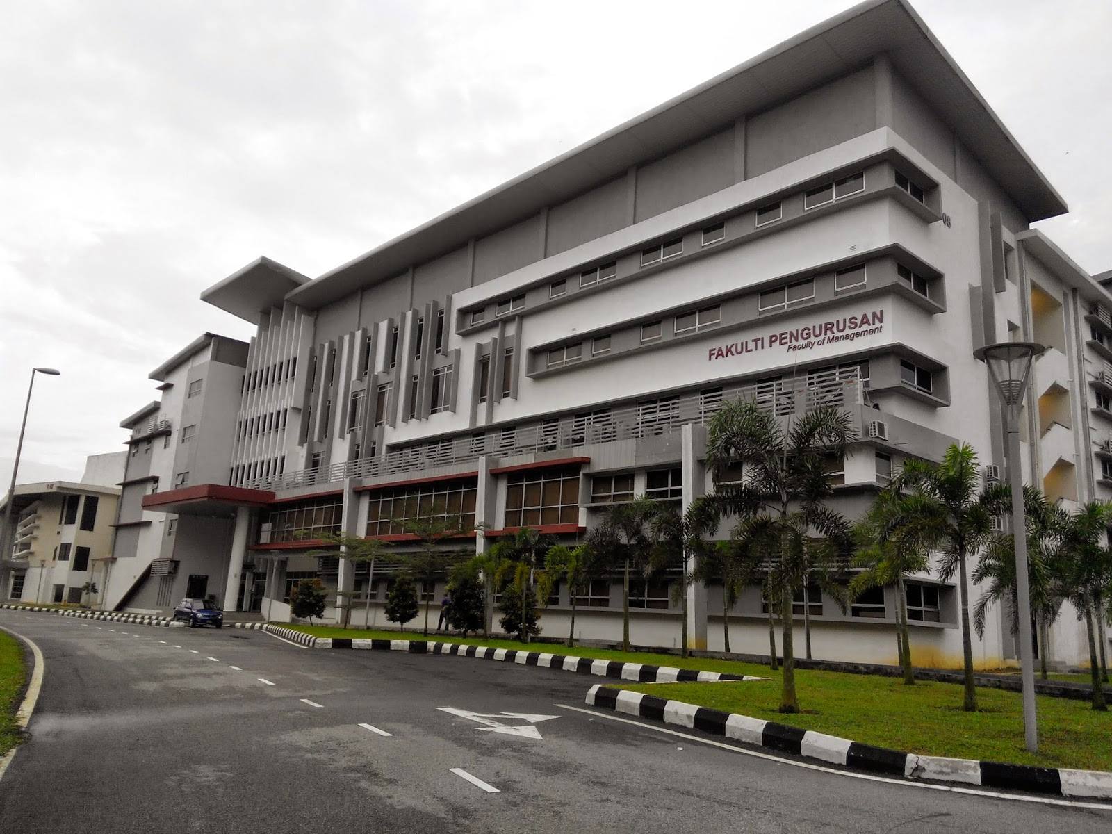Fakulti Kejuruteraan Awam Utm : Jalan merbau, skudai, 81310, malaysia